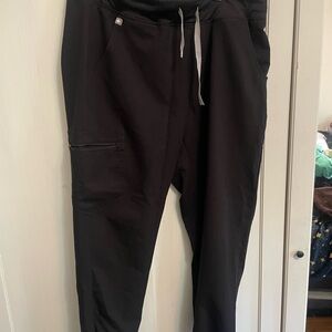 Women’s Figs Black Jogger Pants